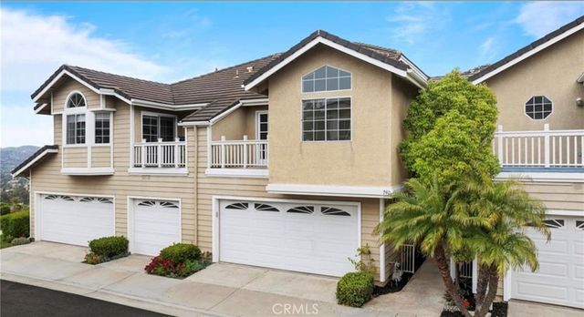 740 S Crown Pointe, Anaheim, CA 92807
