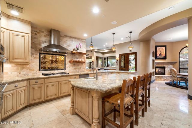 10471 E White Feather Lane, Scottsdale, AZ 85262