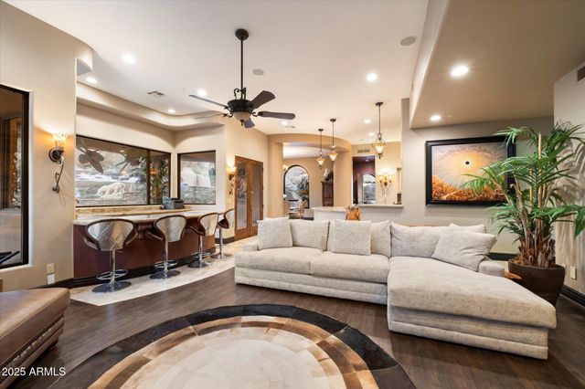 10471 E White Feather Lane, Scottsdale, AZ 85262