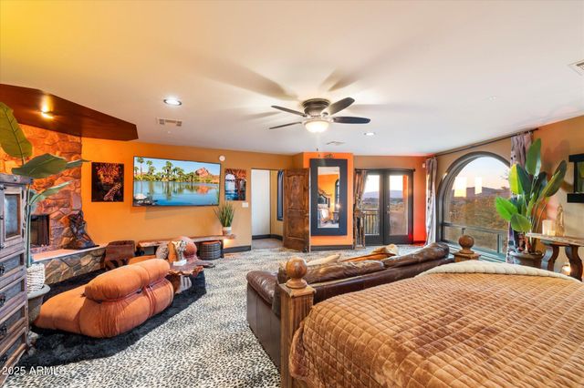 10471 E White Feather Lane, Scottsdale, AZ 85262