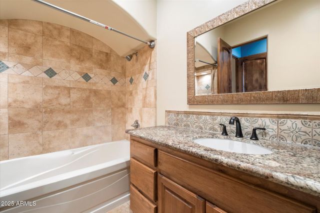 10471 E White Feather Lane, Scottsdale, AZ 85262