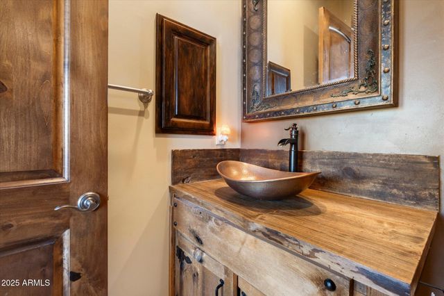 10471 E White Feather Lane, Scottsdale, AZ 85262