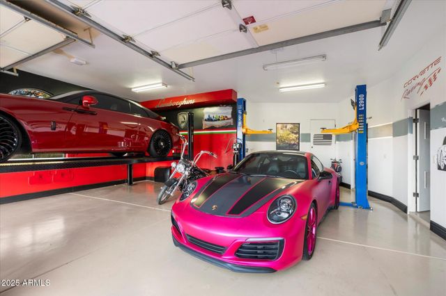 10471 E White Feather Lane, Scottsdale, AZ 85262