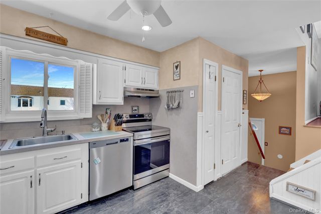 43 Westchester Avenue, West Babylon, NY 11704