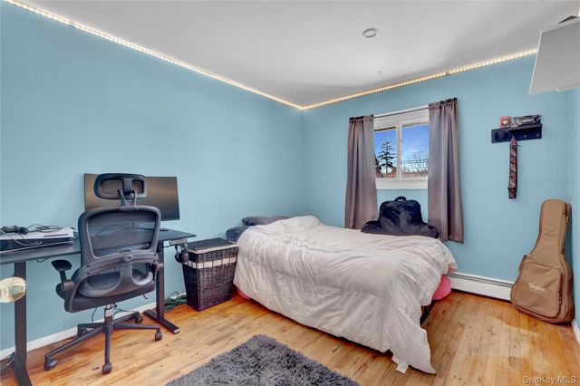 43 Westchester Avenue, West Babylon, NY 11704