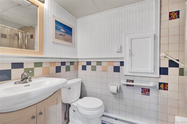 43 Westchester Avenue, West Babylon, NY 11704