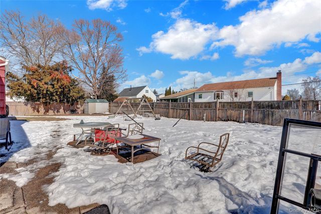 43 Westchester Avenue, West Babylon, NY 11704