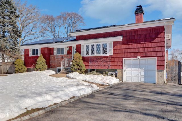 43 Westchester Avenue, West Babylon, NY 11704