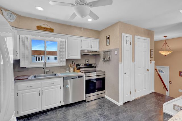 43 Westchester Avenue, West Babylon, NY 11704