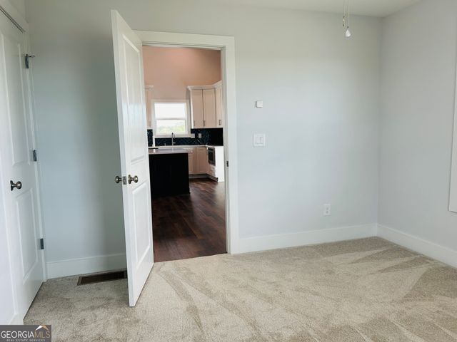 425 Smokey Road, Newnan, GA 30263