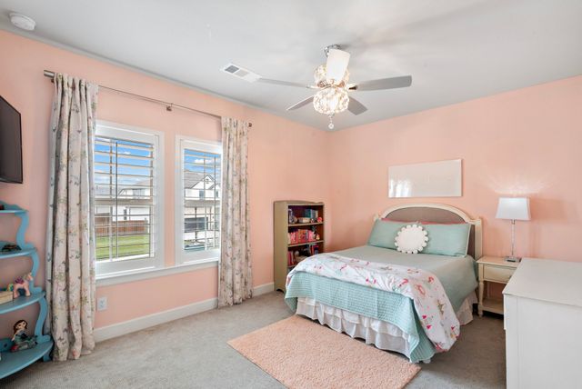 2325 Offerande Drive, Fort Worth, TX 76008