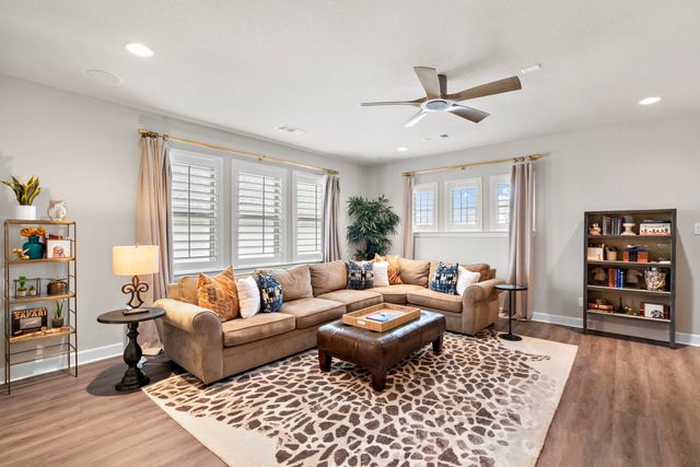 2325 Offerande Drive, Fort Worth, TX 76008