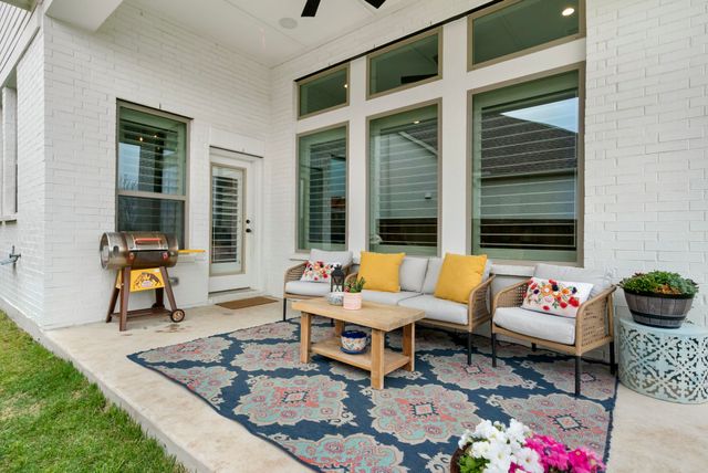 2325 Offerande Drive, Fort Worth, TX 76008