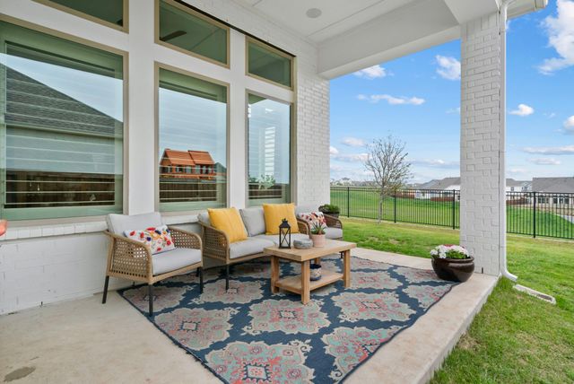 2325 Offerande Drive, Fort Worth, TX 76008