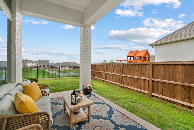 2325 Offerande Drive, Fort Worth, TX 76008