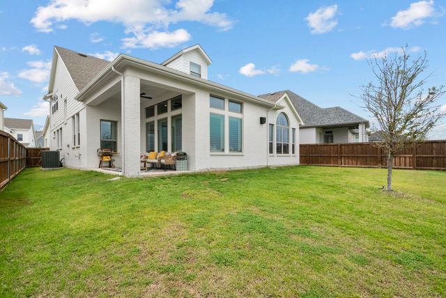 2325 Offerande Drive, Fort Worth, TX 76008