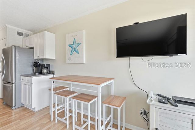 40 Folly Field Rd Apt C251, Hilton Head Island, SC 29928