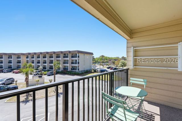 40 Folly Field Rd Apt C251, Hilton Head Island, SC 29928