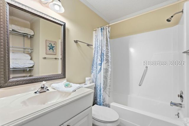 40 Folly Field Rd Apt C251, Hilton Head Island, SC 29928