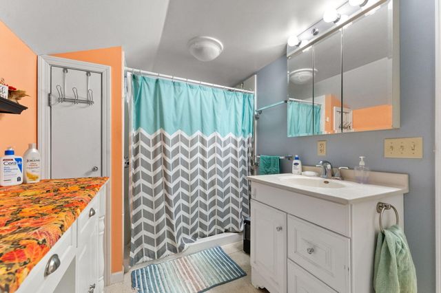 7088 N County Rd 700 W, Rensselaer, IN 47978