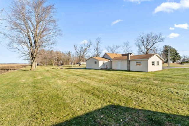 7088 N County Rd 700 W, Rensselaer, IN 47978