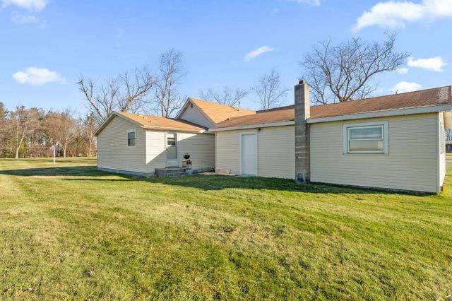 7088 N County Rd 700 W, Rensselaer, IN 47978