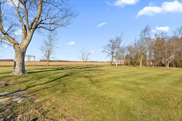 7088 N County Rd 700 W, Rensselaer, IN 47978