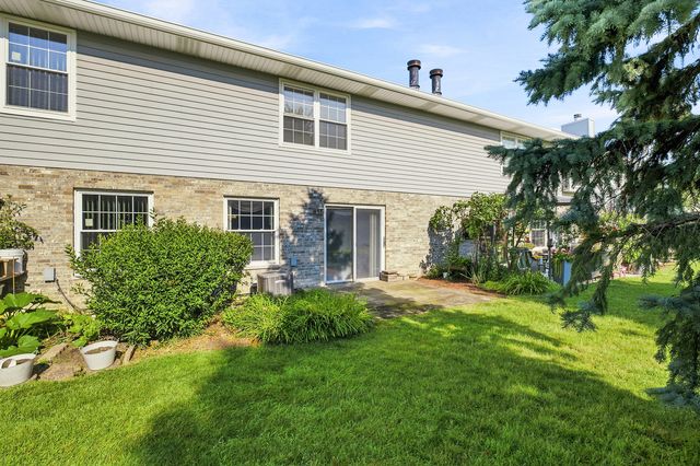 875 N Tamarac Boulevard, Addison, IL 60101