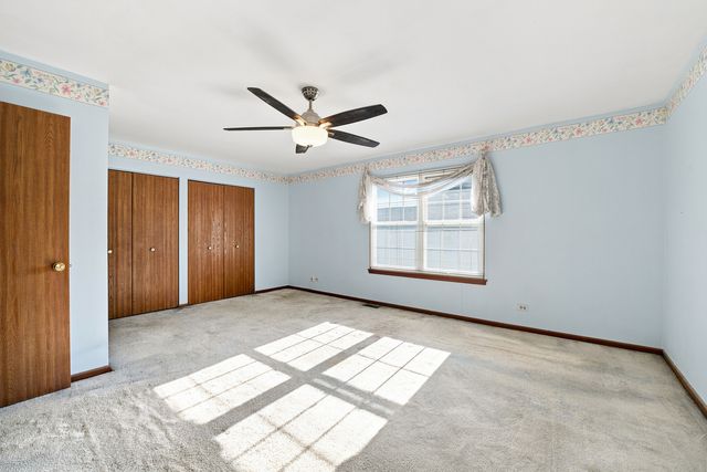 875 N Tamarac Boulevard, Addison, IL 60101