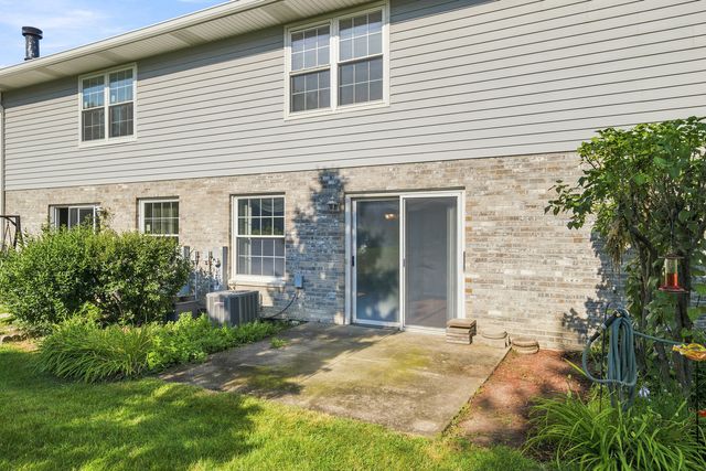 875 N Tamarac Boulevard, Addison, IL 60101