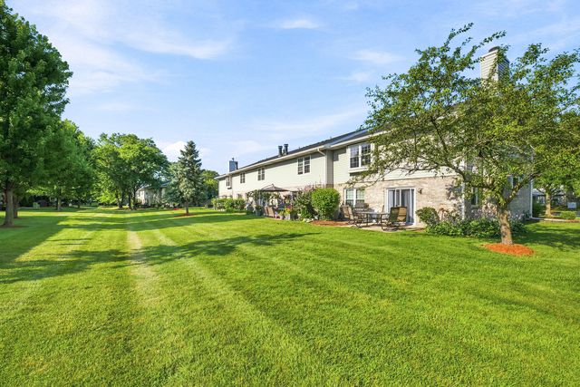 875 N Tamarac Boulevard, Addison, IL 60101