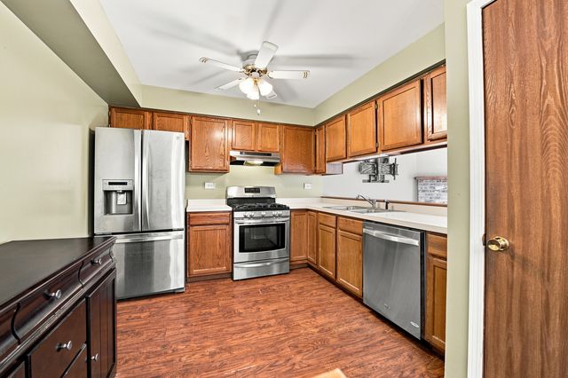 875 N Tamarac Boulevard, Addison, IL 60101