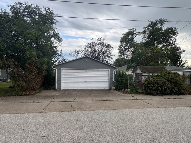 2652 Whitewood Avenue, Davenport, IA 52802