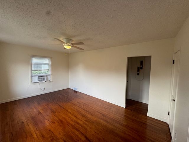 2652 Whitewood Avenue, Davenport, IA 52802