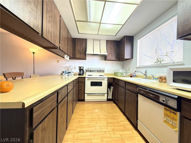 3230 Cameron Street D, Las Vegas, NV 89102