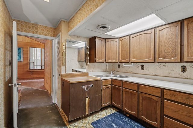 8153 W Long Lake Drive, Pavilion Twp, MI 49048