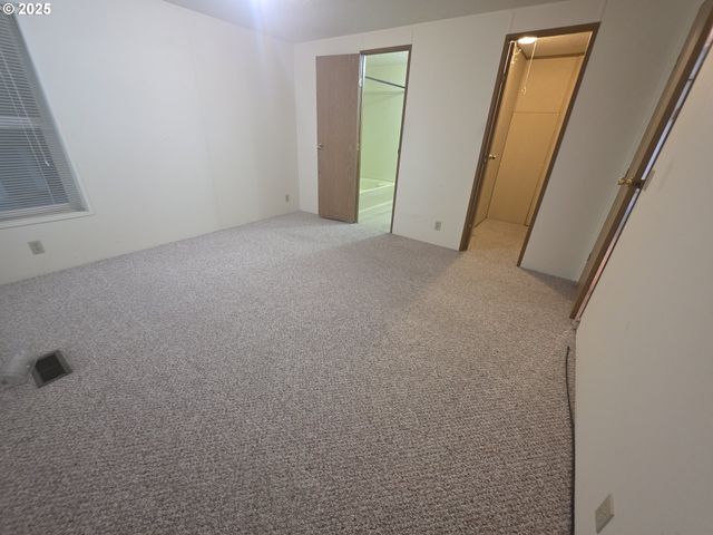 1506 PIONEER Cir, Forest Grove, OR 97116