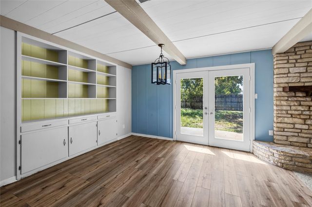 1401 Brazos ST, Marble Falls, TX 78654