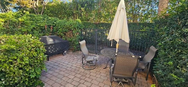 179 Las Brisas Circle, Hypoluxo, FL 33462