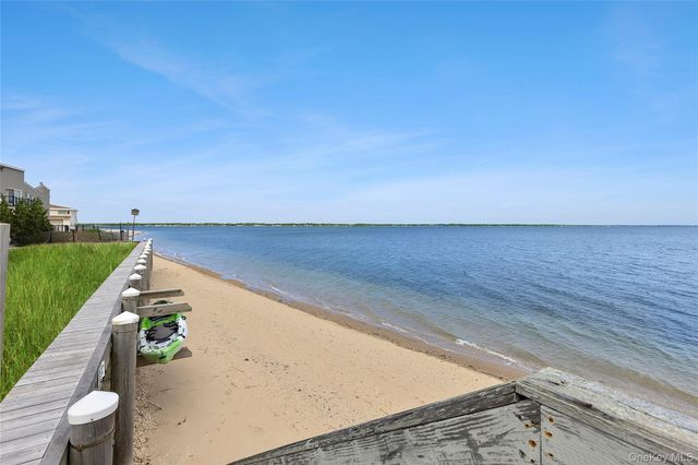 10 Barrett Drive, Hampton Bays, NY 11946