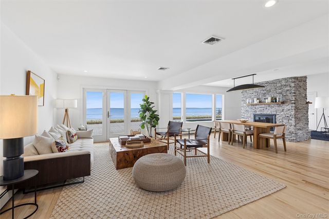 10 Barrett Drive, Hampton Bays, NY 11946