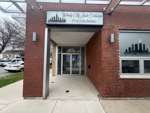 4970 N Elston Avenue, Chicago, IL 60630