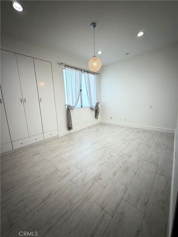 7067 Middlesbury Ridge Cir, West Hills, CA 91307