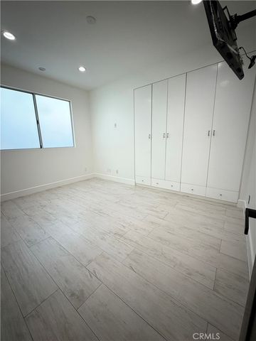 7067 Middlesbury Ridge Cir, West Hills, CA 91307