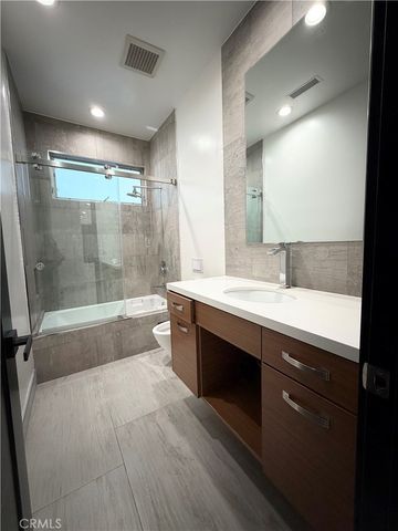 7067 Middlesbury Ridge Cir, West Hills, CA 91307