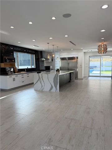7067 Middlesbury Ridge Cir, West Hills, CA 91307
