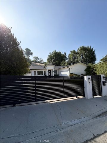 7067 Middlesbury Ridge Cir, West Hills, CA 91307