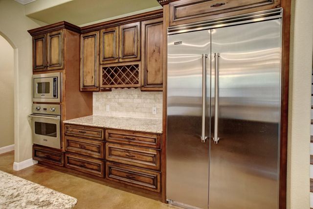 115 Pine Point CV, Elgin, TX 78621
