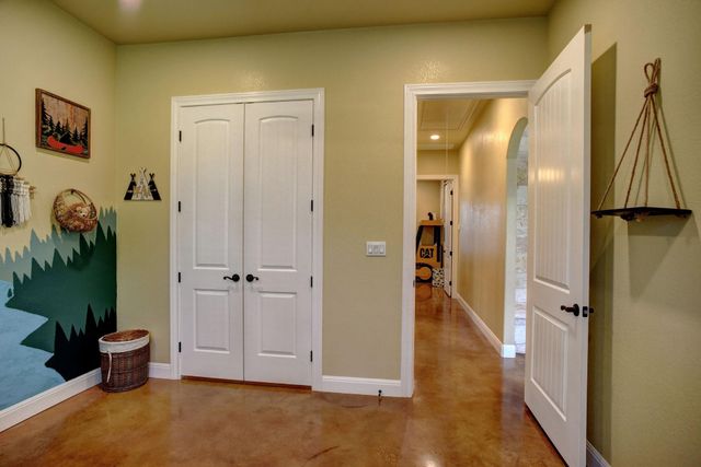 115 Pine Point CV, Elgin, TX 78621