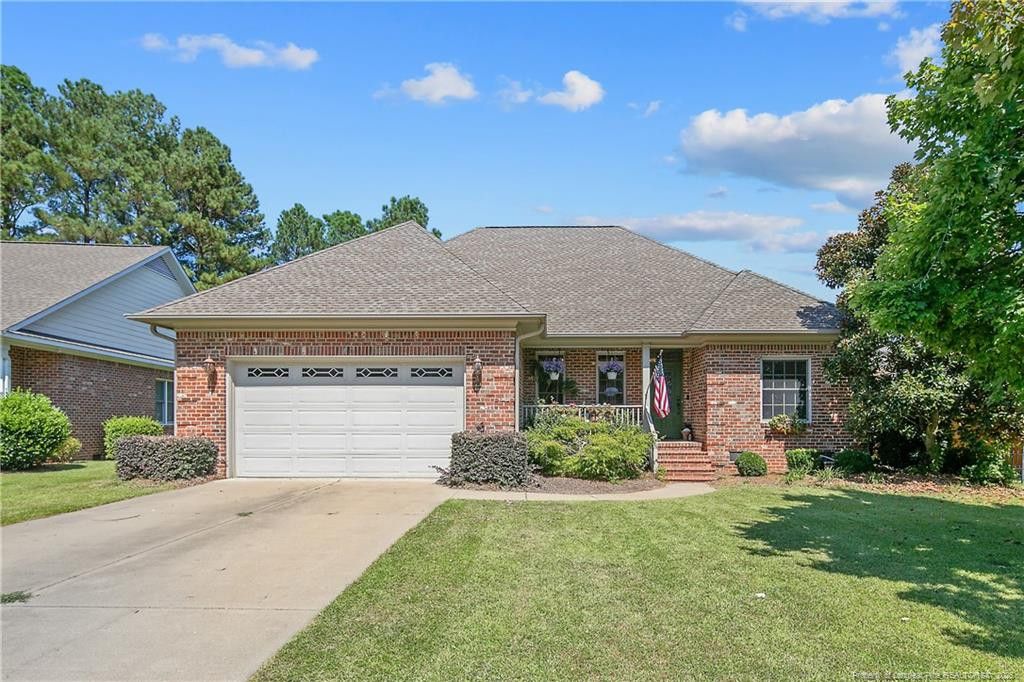 7012 Pitcairn Drive, Fayetteville, NC 28306